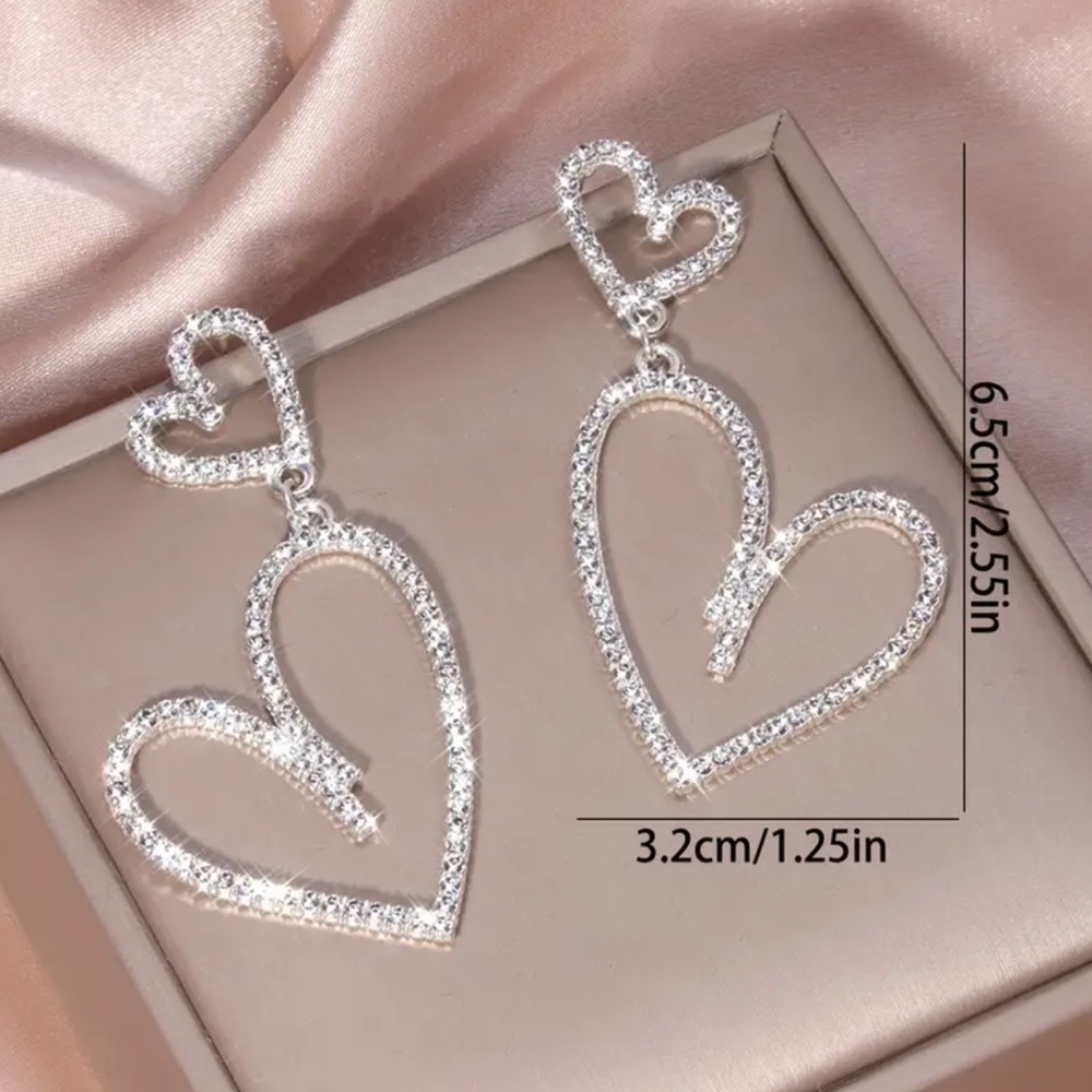 NWOT - Double Rhinestone Heart Earrings - Picture 6 of 6